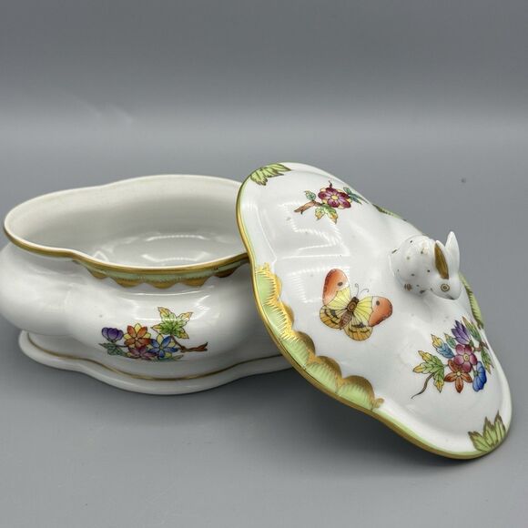 Vtg Herend Queen Victoria Porcelain Rd Box & Lid Trinket Dish with Bunny Finial - Picture 2 of 10